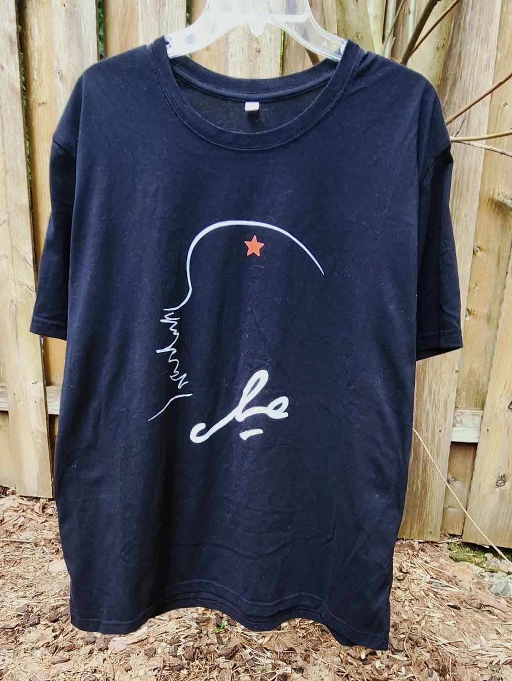 NWOT Unisex XL Black Graphic Tshirt -  Che Guevara - 100% Cotton